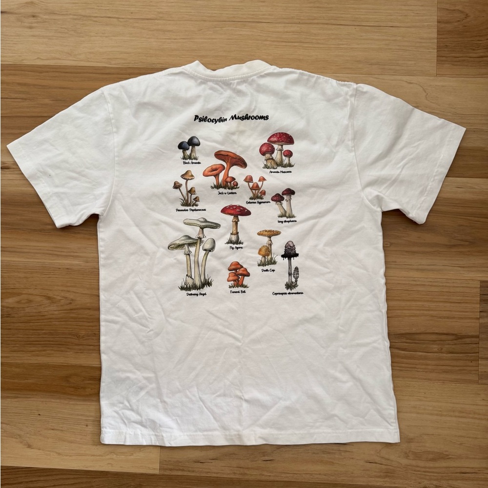 Size M White Cotton Mushroom T Shirt